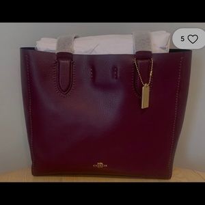 NWOT plum Coach derby tote !